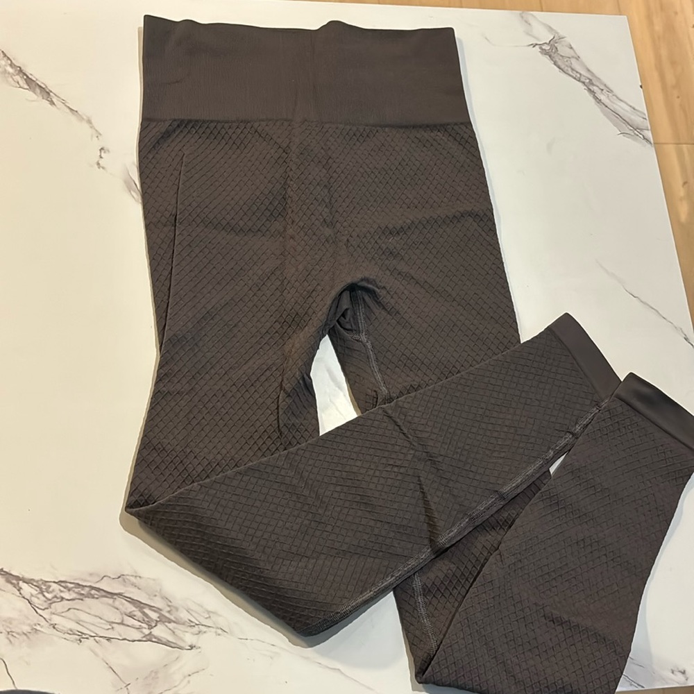 Balance athletica compressive leggings